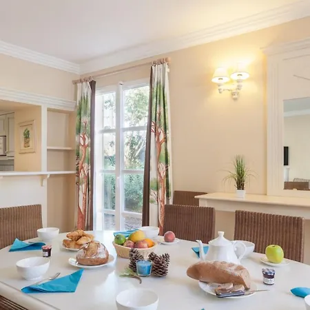 Apartmán Les Restanques 2/3p6/7p Seaview Sup *