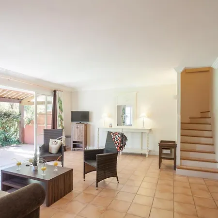 Les Restanques 2/3p6/7p Seaview Sup Apartment *